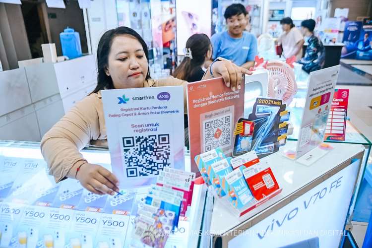 Masih Ada Penyimpangan Registrasi Kartu Seluler Biometrik di Konter 